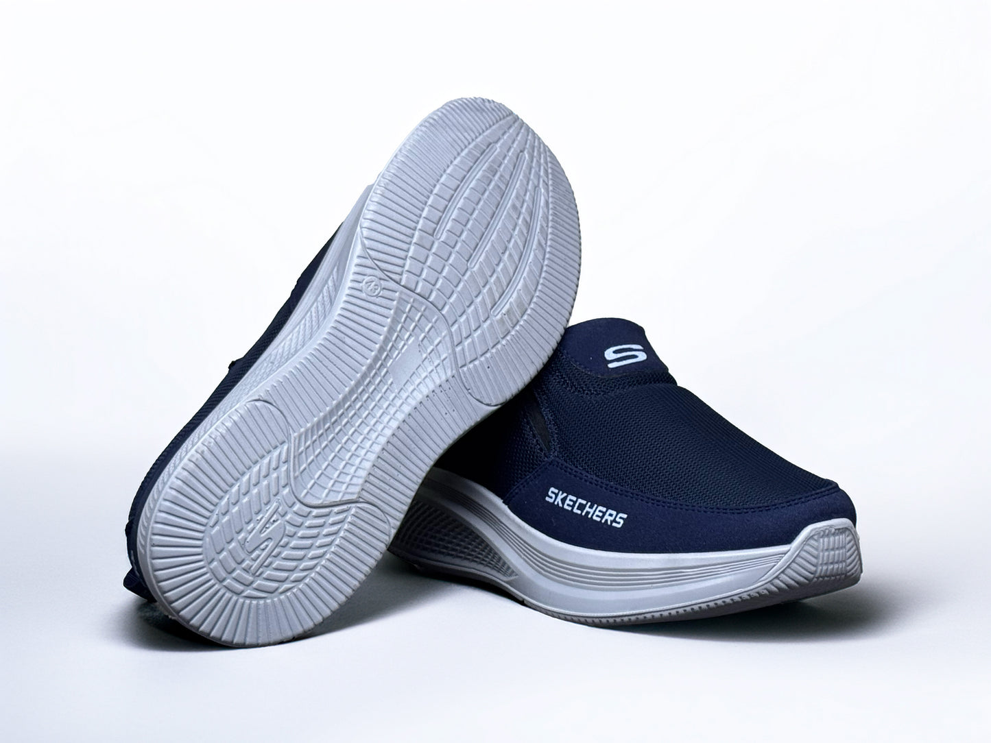 Skae-chers Ultra Comfort  Light Weight Everyday Shoes.