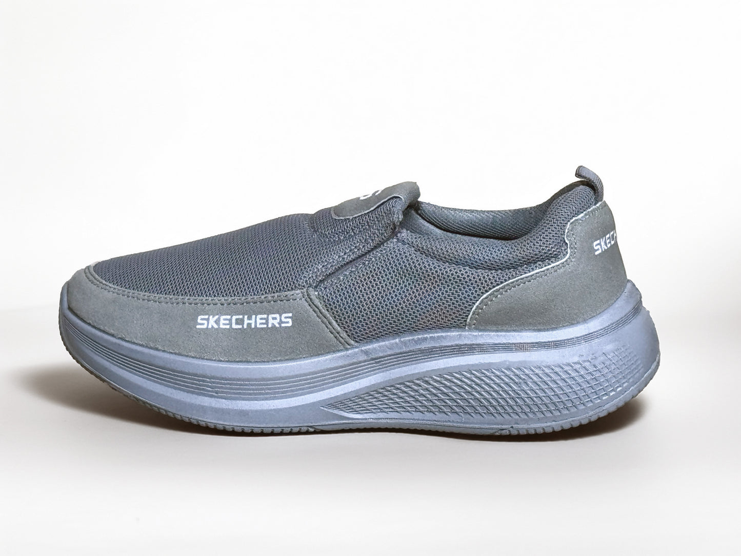 Skae-chers Ultra Comfort  Light Weight Everyday Shoes.